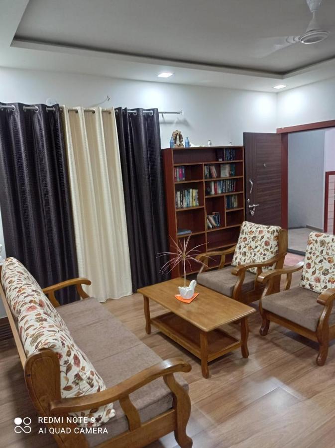 Stay Nc Homestay Nashik Luaran gambar