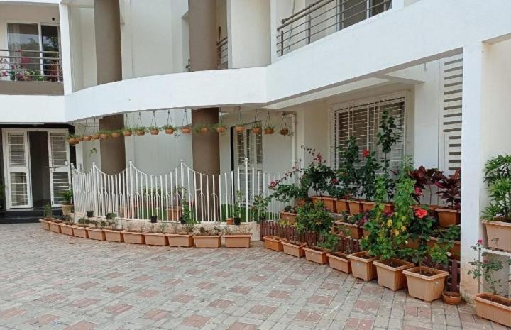 Stay Nc Homestay Nashik Luaran gambar